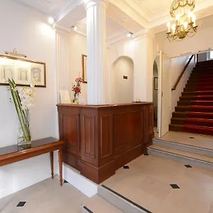 Imperial 3* Paris